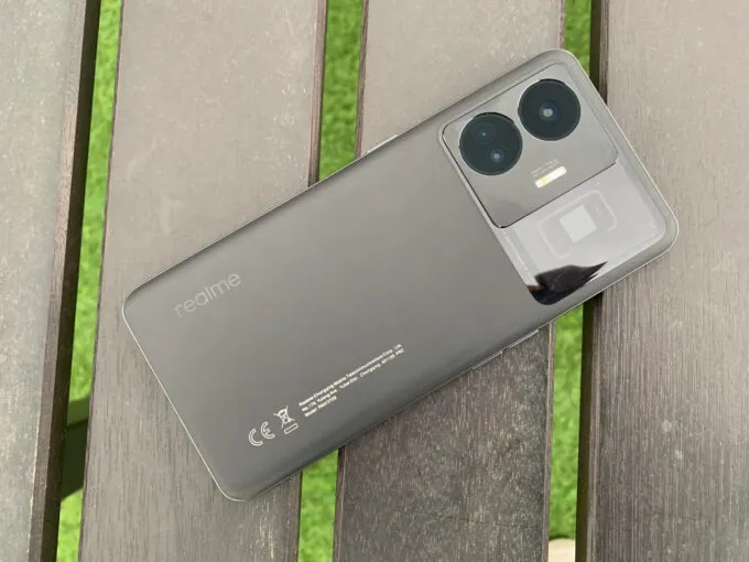Realme GT3