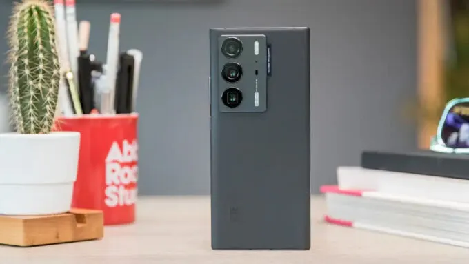 ZTE Axon 40 Ultra