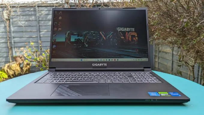 Gigabye G5