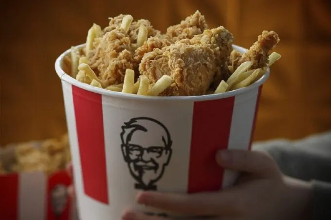 Баскет с крылышками KFC
