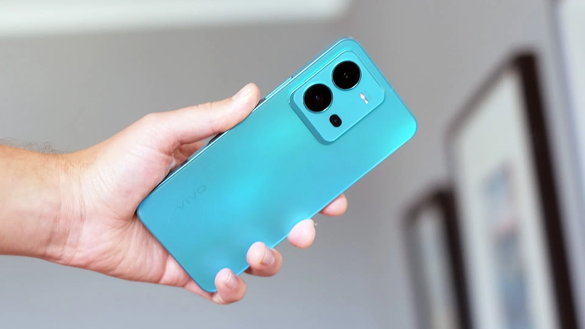 Смартфон Vivo V25