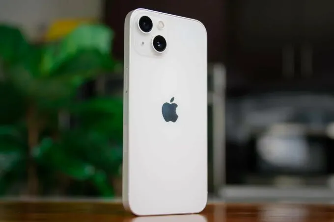 iPhone 13