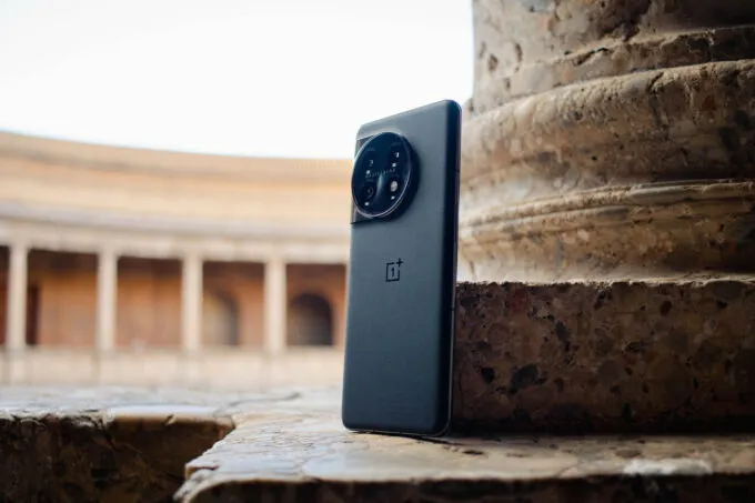 OnePlus 11