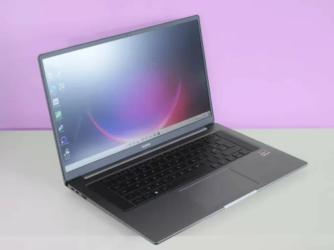 Honor MagicBook 16