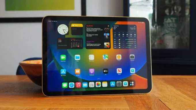 iPad (2022)