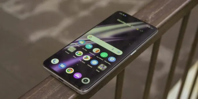 Realme GT3