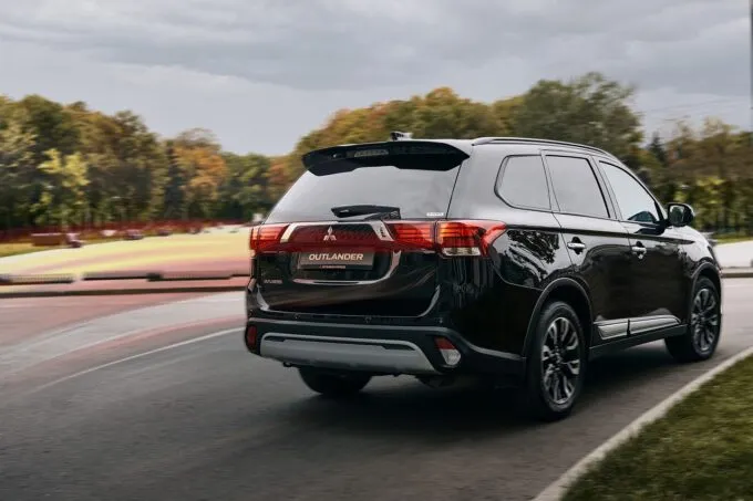 Mitsubishi Outlander