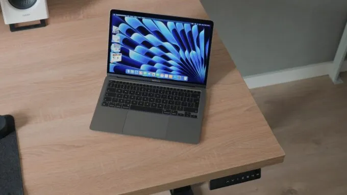 MacBook Air M1