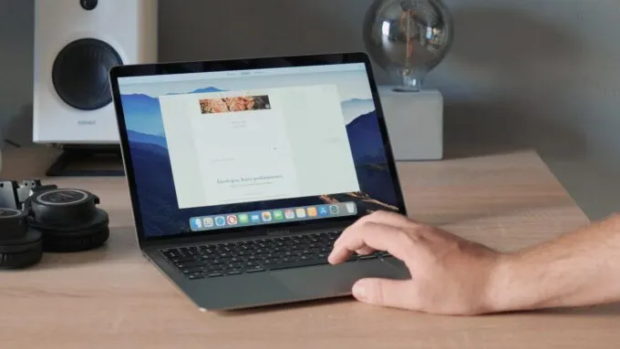 MacBook Air M1