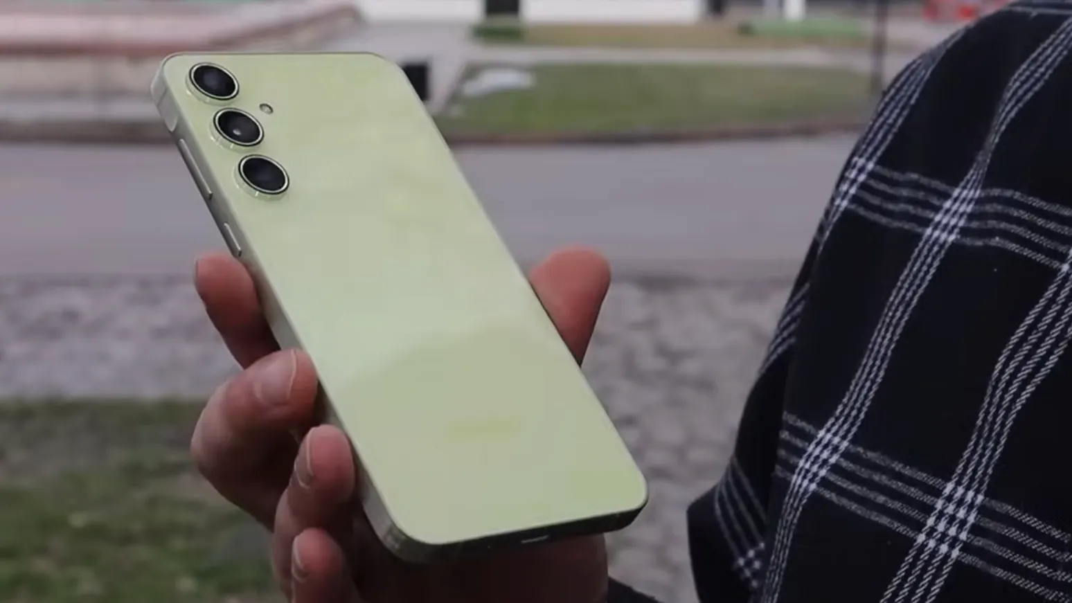 Смартфон Samsung Galaxy A55