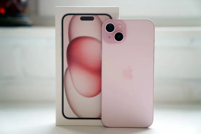 iPhone 15