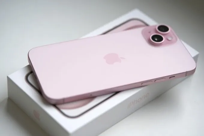 iPhone 15