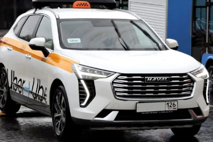 Машина Haval в такси