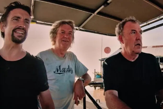 Ричард Хаммонд, Джеймс Мэй и Джереми Кларксон в шоу The Grand Tour