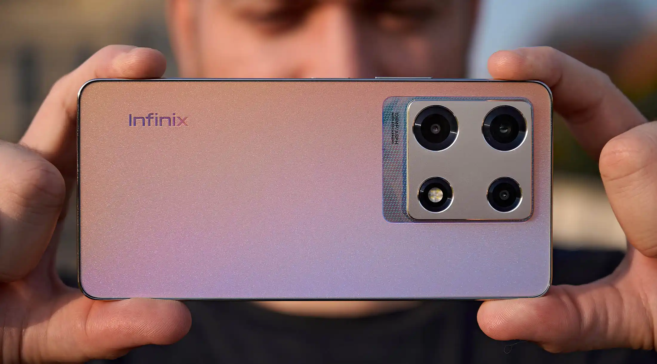 Смартфон Infinix Note 30 Pro