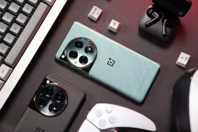 OnePlus 12