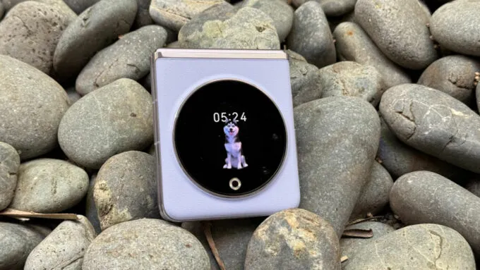 Tecno Phantom V Flip