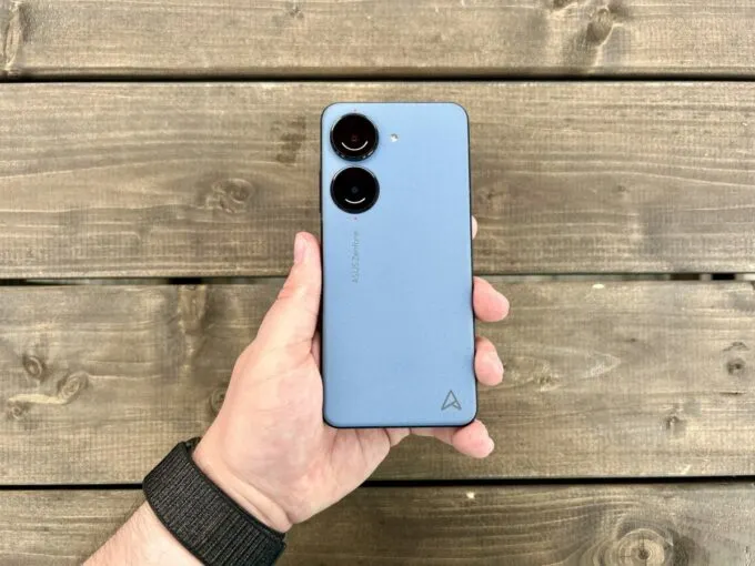 Asus Zenfone 10