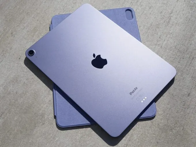 iPad Air (2022)