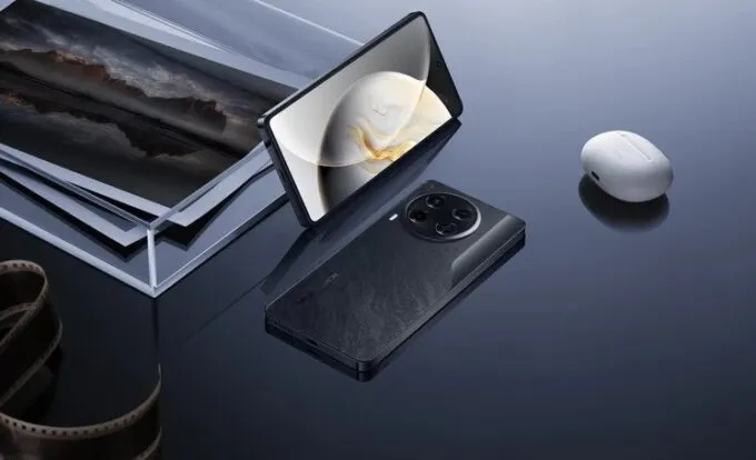 Tecno Camon 30