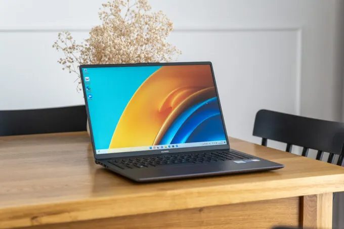 Huawei MateBook D16 (2024)