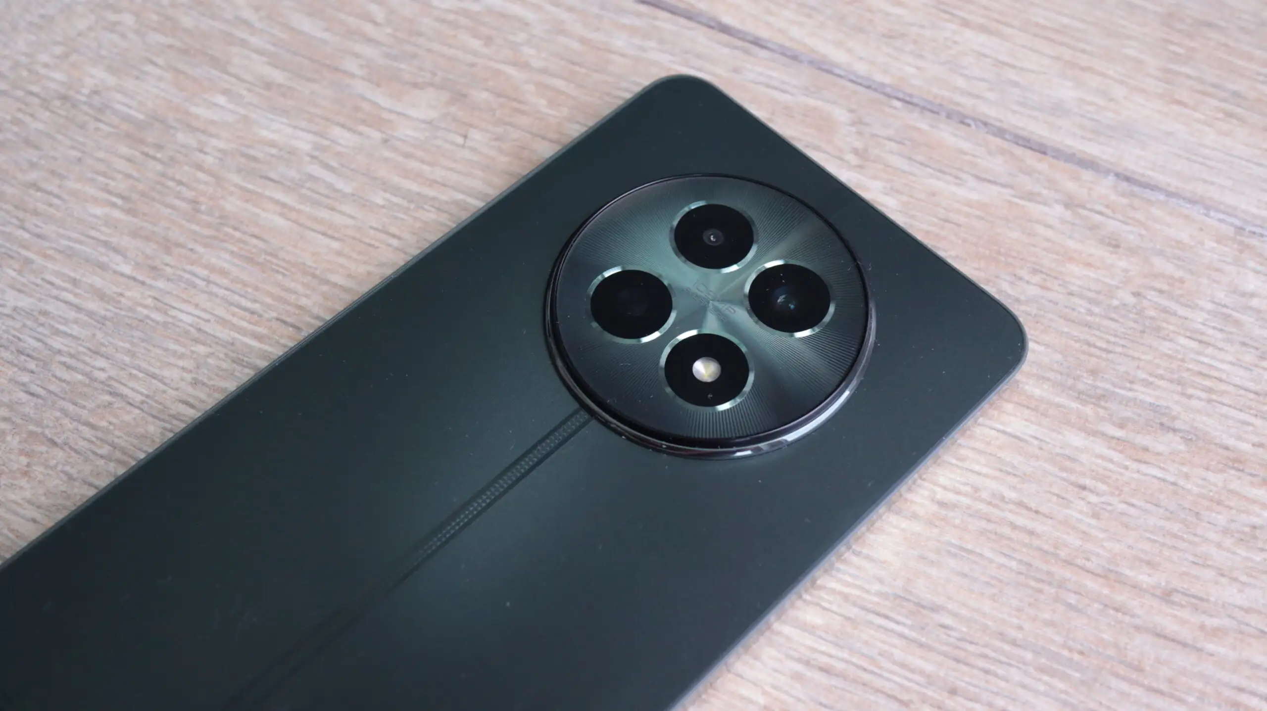 Смартфон Realme 12 5G