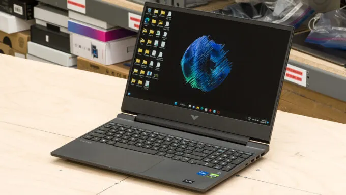 HP Victus 15