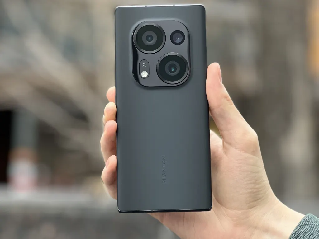Смартфон Tecno Phantom X2