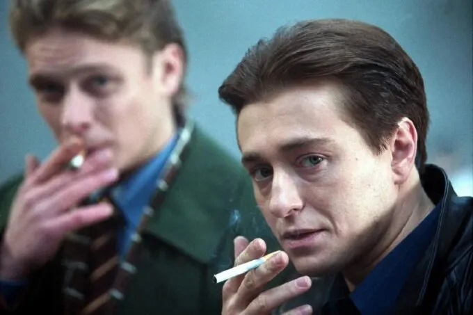 Павел Майков и Сергей Безруков в сериале «Бригада»