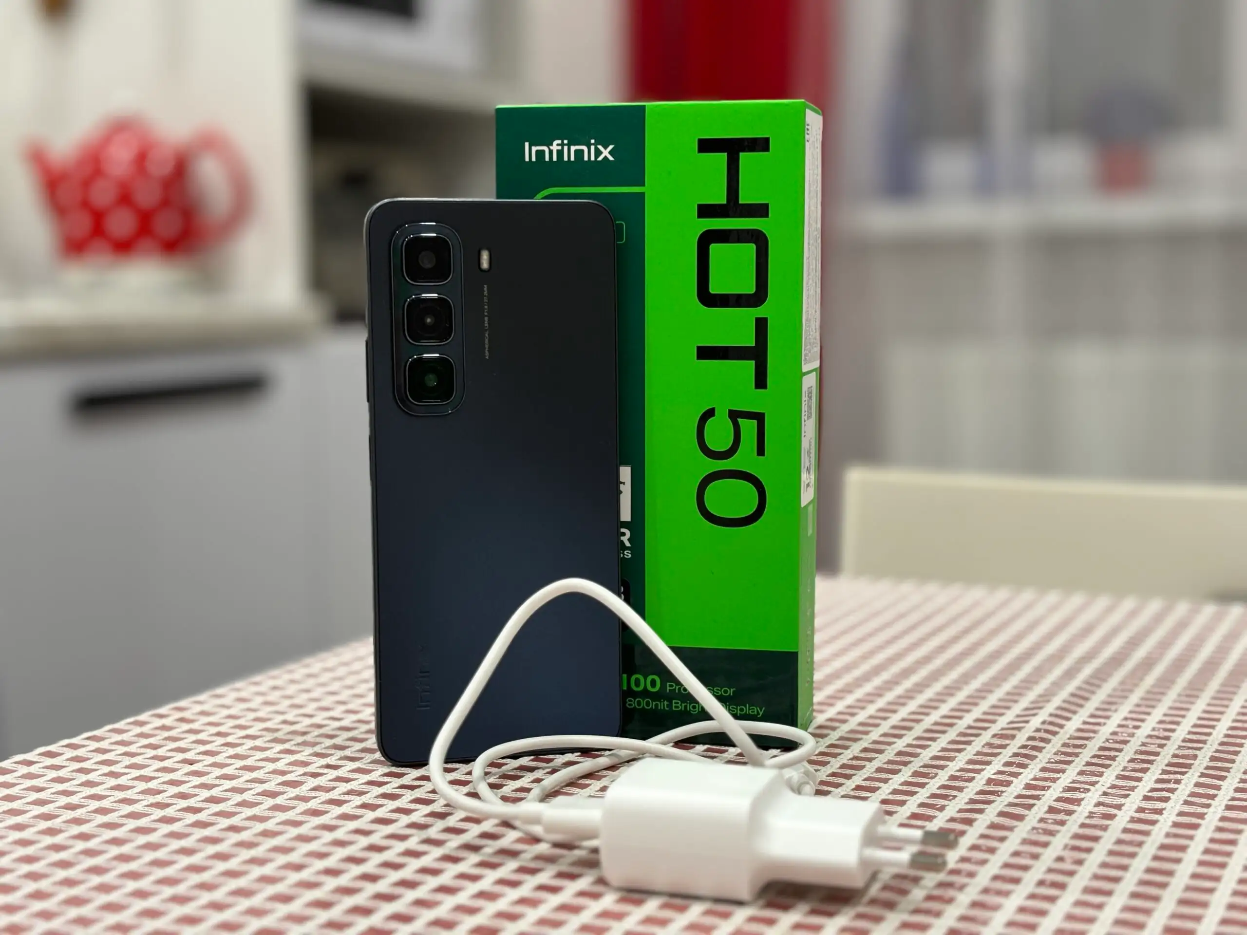 Смартфон Infinix Hot 50