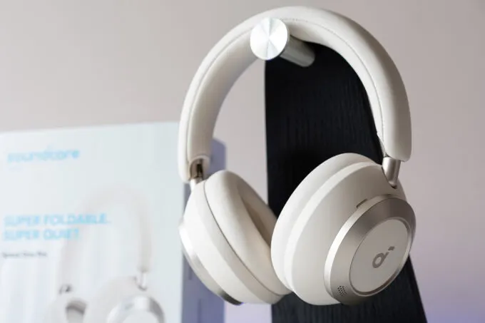 Anker Soundcore Space One