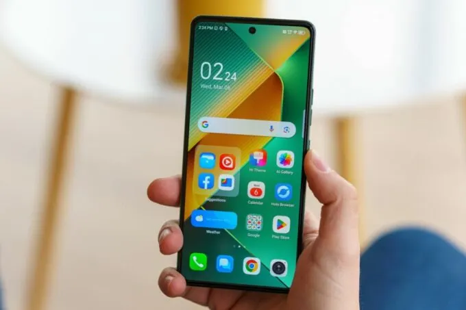 Tecno Pova 6 Neo