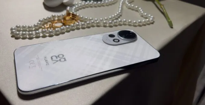 Huawei Nova 13