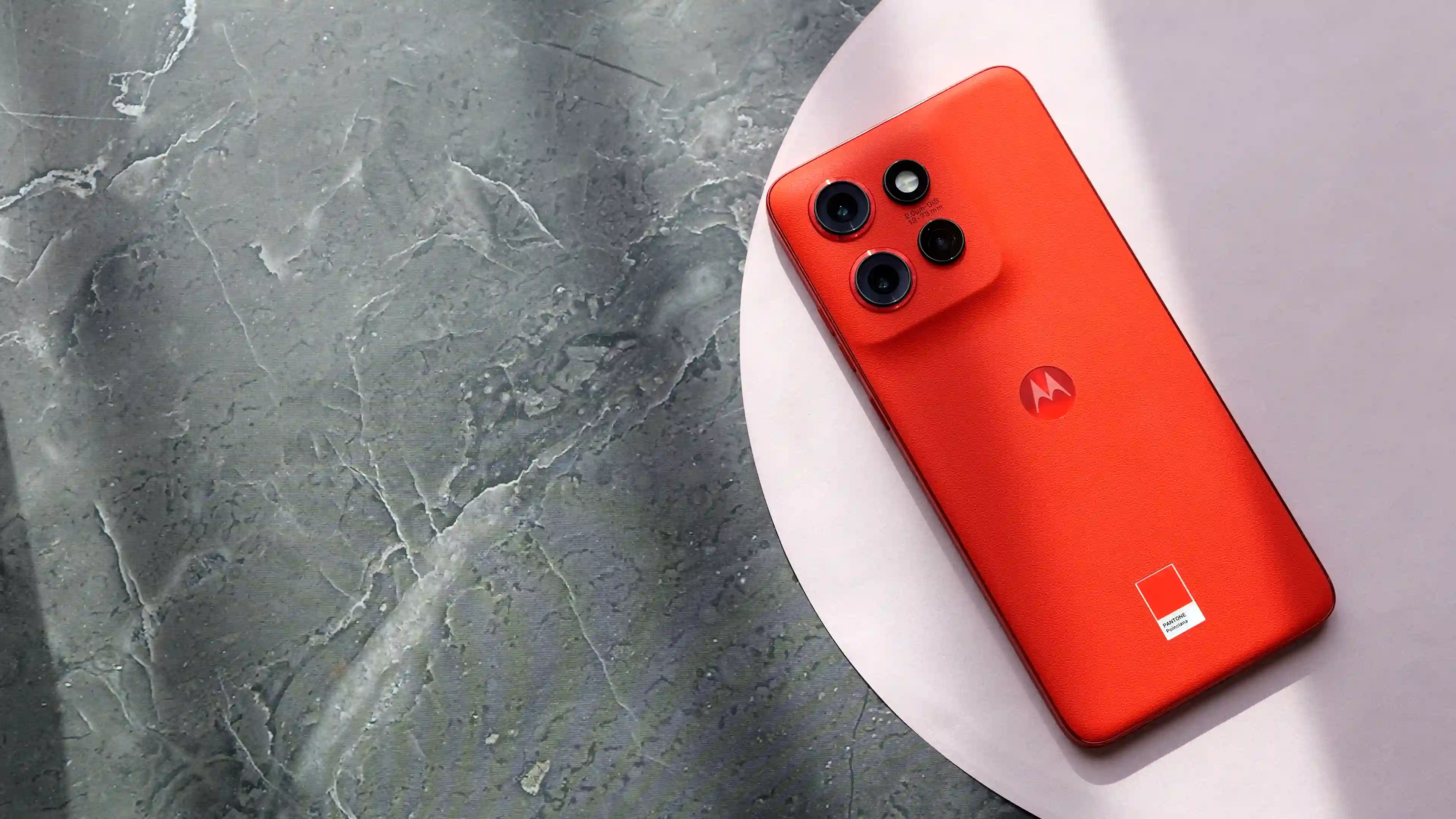 Смартфон Motorola S50