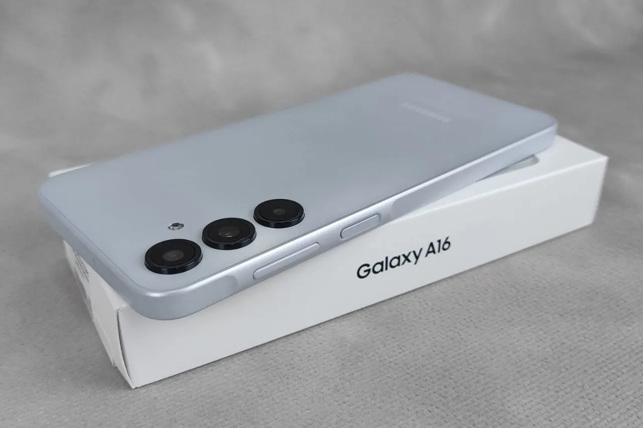 Смартфон Samsung Galaxy A16