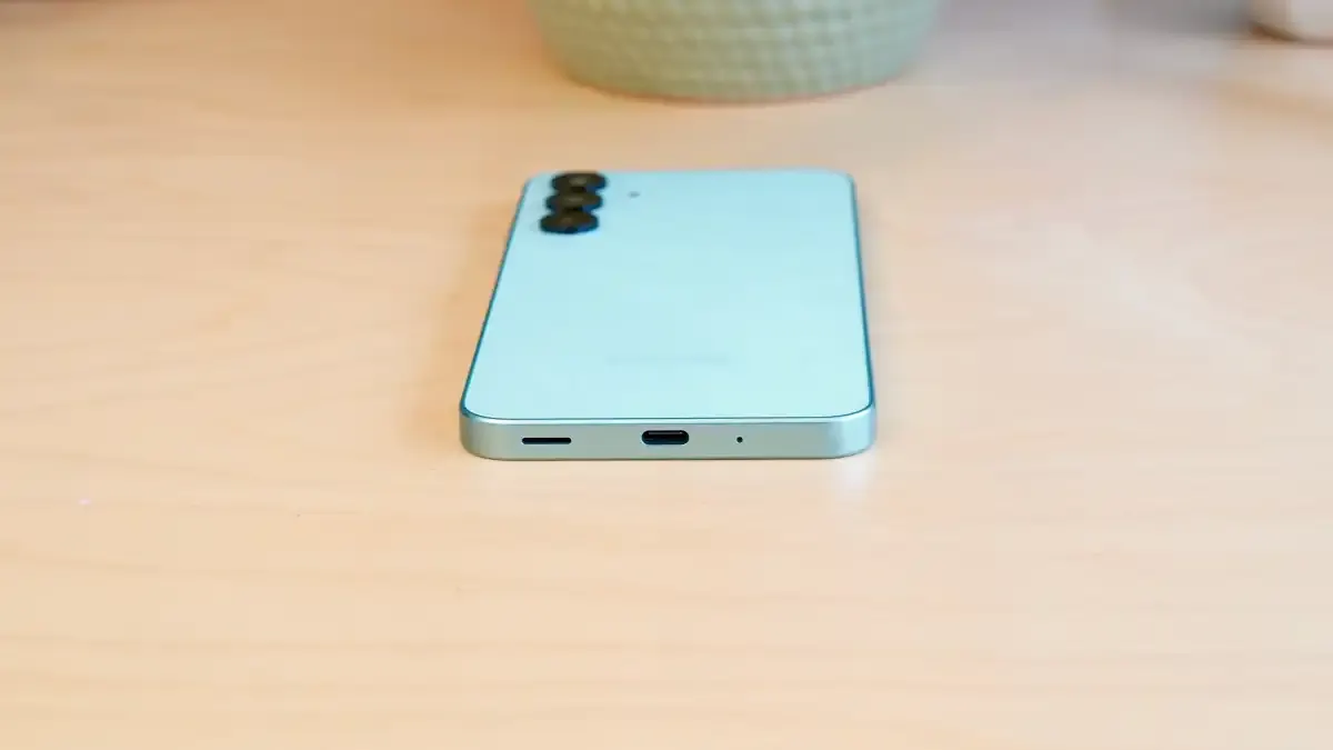 Смартфон Samsung Galaxy A16