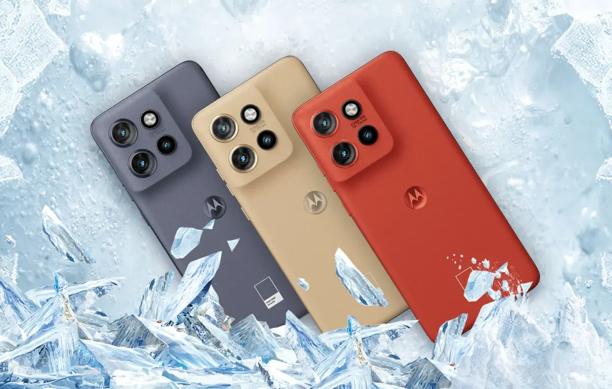 Смартфон Motorola S50