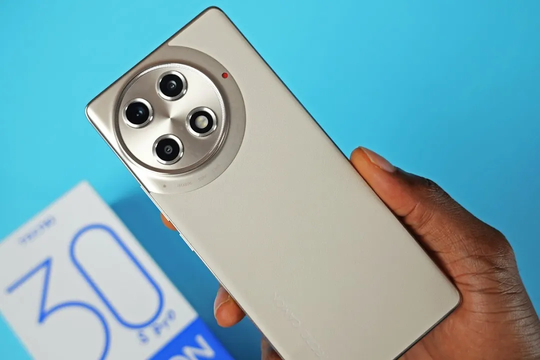 Смартфон Tecno Camon 30S Pro