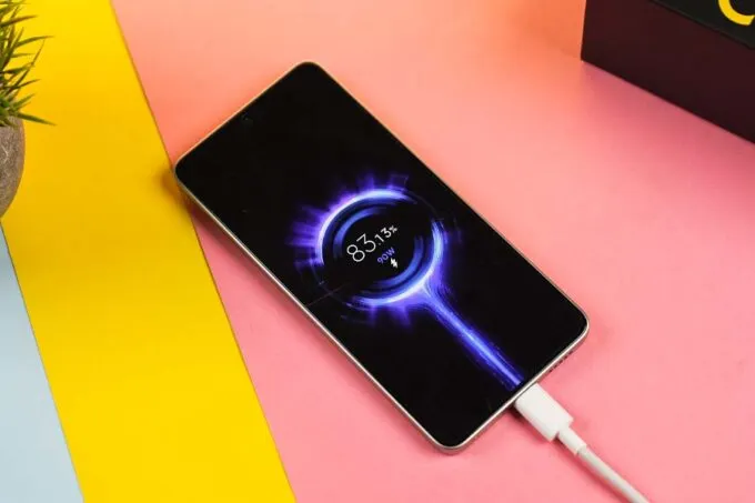 Xiaomi Poco F6