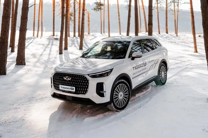 Китайский автомобиль Chery Tiggo 9 в России