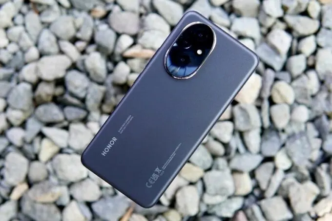 Honor 200