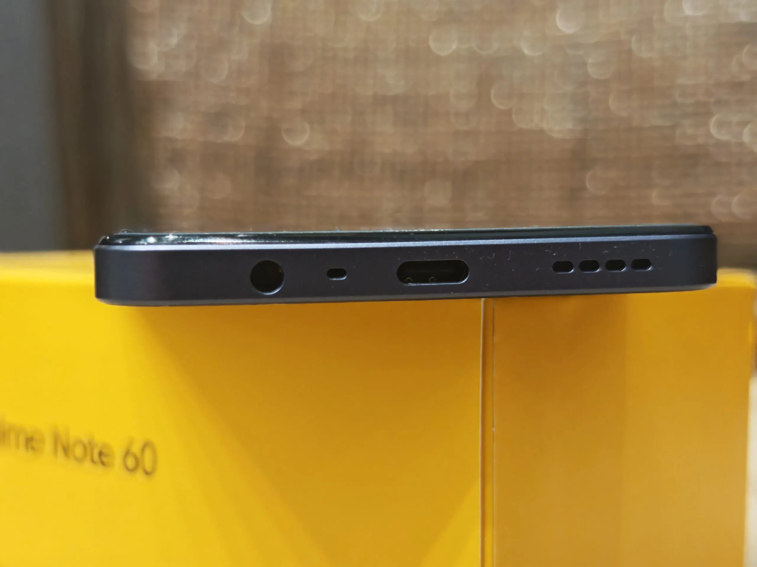 Смартфон Realme Note 60