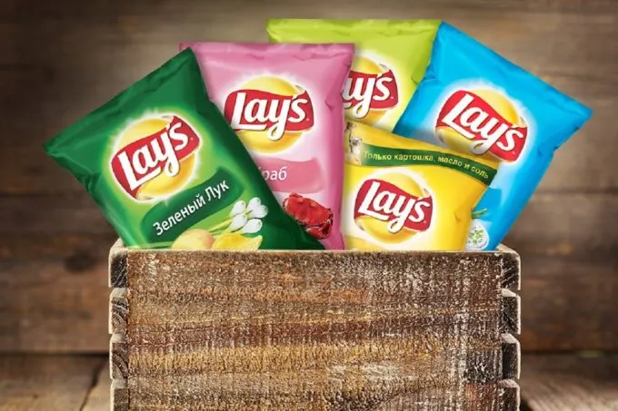Чипсы Lay's с зеленым луком, крабом, сметаной и зеленью, грибами и солью