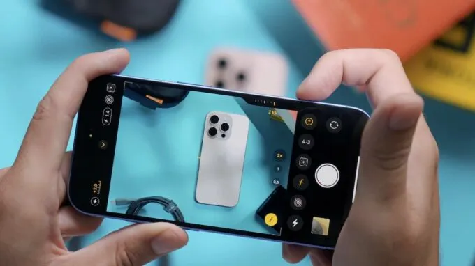 iPhone 16