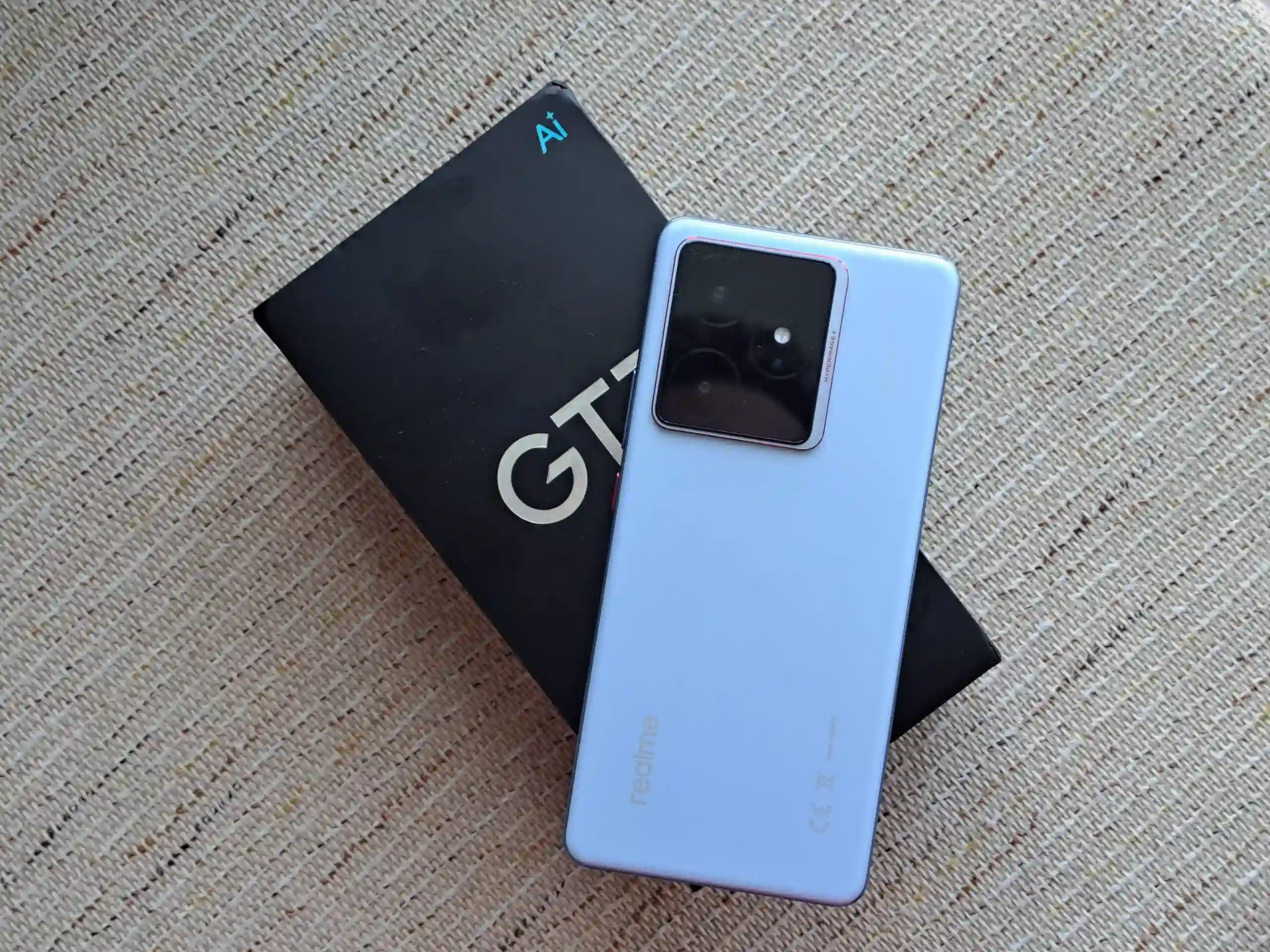 Смартфон Realme GT 7