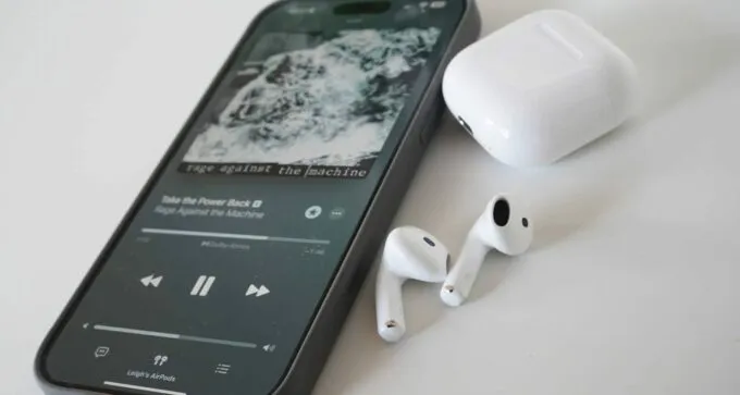 AirPods 4