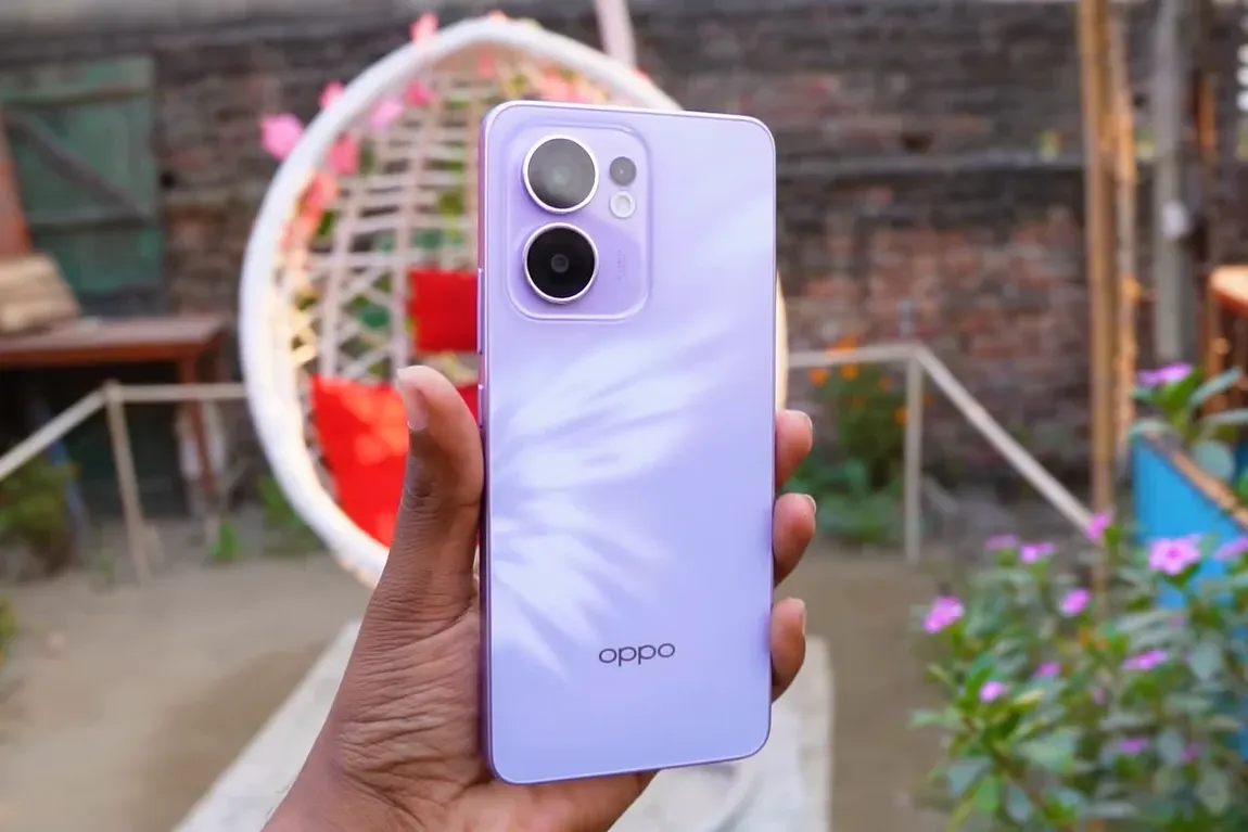 Смартфон Oppo Reno 13F