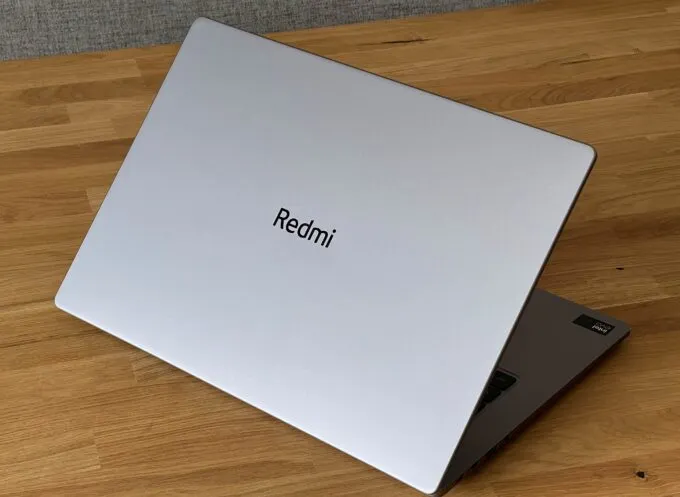 Xiaomi RedmiBook Pro 16 (2024)