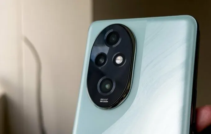 Honor 200 Pro