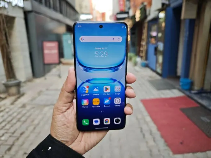 iQOO Z10